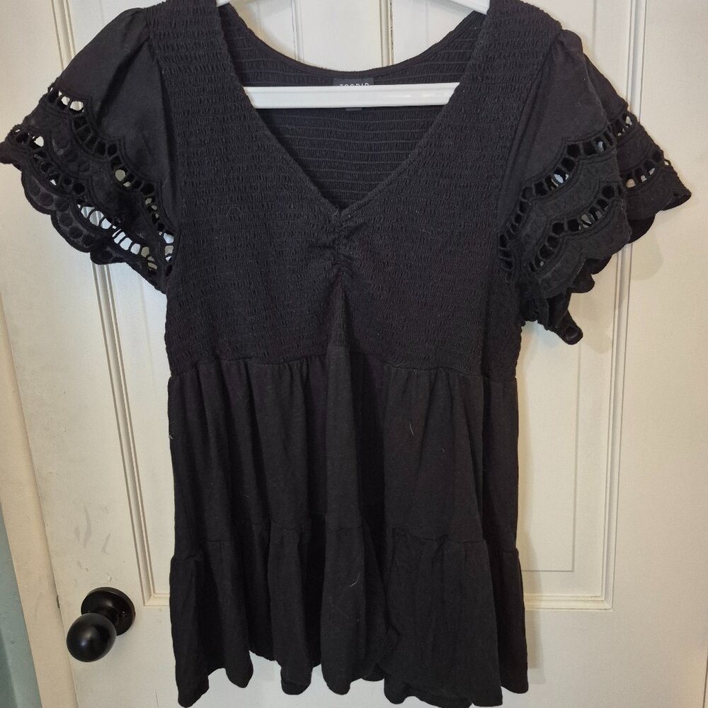 Torrid Size 2 Lace Tiered Top Black
